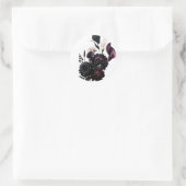 Dark Moody Romantic Floral White Wedding Runder Aufkleber (Tasche)