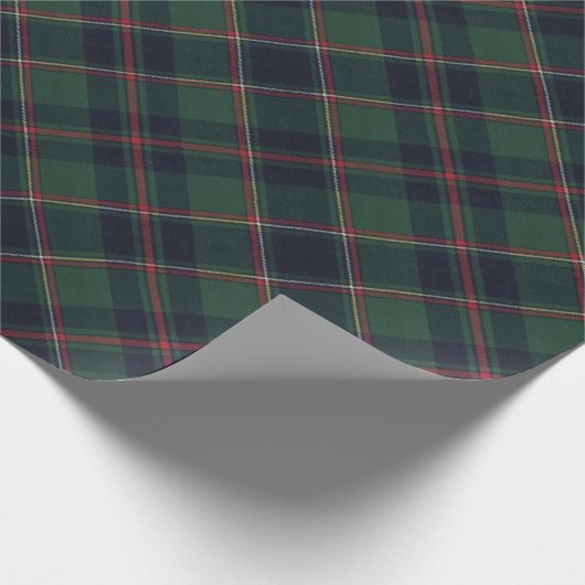 Dark Navy Blue Red Green Plaid Pattern Holiday Geschenkpapier (Ecke)