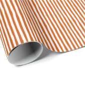 Dark Orange & White Wonky Stripes Geschenkpapier (Rolleneckpunkt)