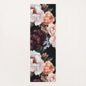 Dark Peonies Floral Pattern | Monogramm Yogamatte (Rückseite)