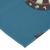 Dark Picture-Logo mit Dartboard, Tischdecke (Schrägansicht)