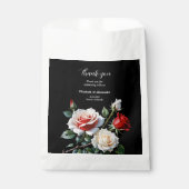 Dark Pretty pink white red roses floral wedding Geschenktütchen (Vorderseite)