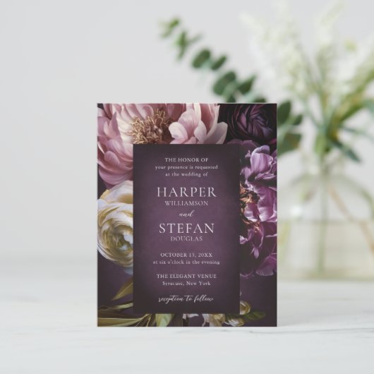 Dark Purple Fine Art Floral Wedding Invitation (Stehend Vorderseite)