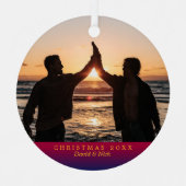 Dark Rainbow Yuletide Personalisiert Holiday Foto Ornament Aus Metall (Vorderseite)