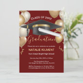 Dark Red and Gold Graduate Cap Graduation Party Einladung (Stehend Vorderseite)