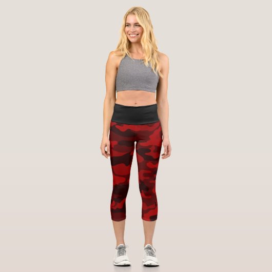 Dark Red Camouflage Capri Leggings (Vorderseite)