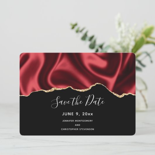 Dark Red Glam Wavy Satin Abstract Design Wedding Save The Date (Stehend Vorderseite)