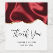 Dark Red Glam Wavy Satin Abstract Design Wedding Weinetikett (Einzelnes Label)