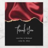 Dark Red Glam Wavy Satin Abstract Design Wedding Weinetikett (Einzelnes Label)