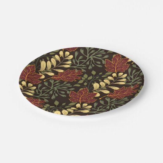 Dark red maple leaves floral pattern pappteller (Schrägansicht)