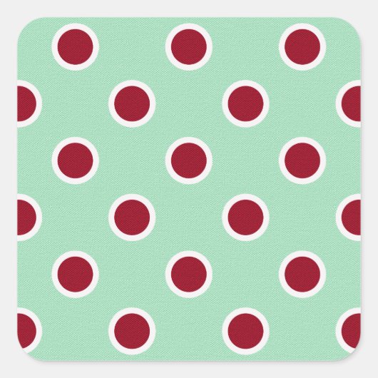 Dark Red Polka Dots auf blassgrün Quadratischer Aufkleber (Vorderseite)