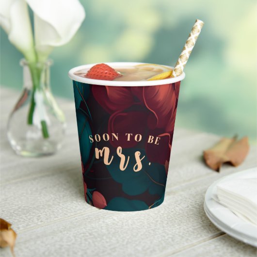 Dark Rich floral Theme Brautparty Pappbecher (In Situ)