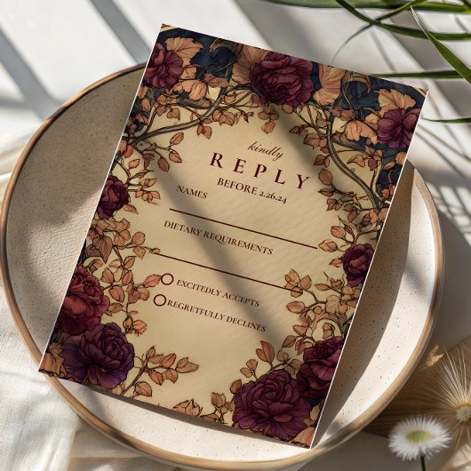 Dark Romantic Floral Wedding RSVP Karte