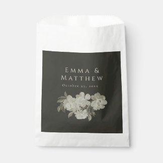 Dark Sage Green Watercolor Peonies Floral Bouquet Geschenktütchen