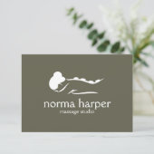 Dark Sage Massage Therapeut Tag Wellness-Center Ge (Stehend Vorderseite)