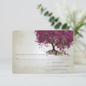 Dark Sangria Herzleaf Tree Wedding RSVP (Stehend Vorderseite)