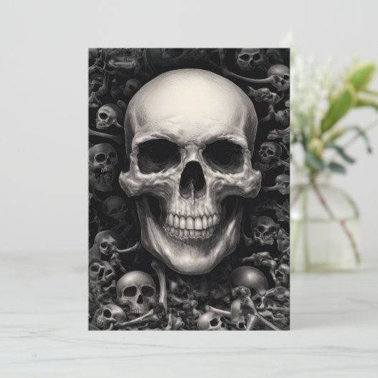 Dark Skull Themed Halloween Einladung (Stehend Vorderseite)