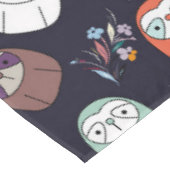 Dark Sloth Tischdecke (Schrägansicht)