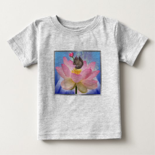 Darling Baby Eichhörnchen mit süßem Herzen Baby T-shirt (Vorderseite)