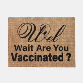 Darm warten sind geimpft, Impfung willkommen Fußmatte (Vorderseite)
