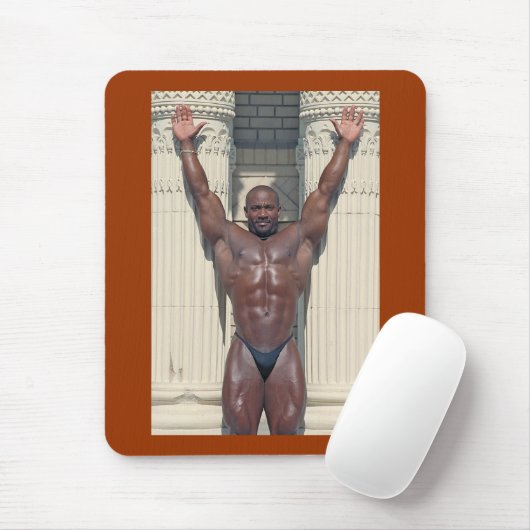 Darnell Dedrick, Arme angehoben in Sieg, # 63 Mousepad (Mit Mouse)