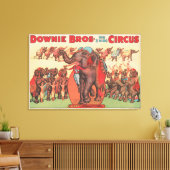 Darstellende Elefanten mit Frauen und Trainer. Leinwanddruck (Insitu (Wohnzimmer))