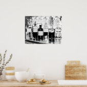 Darstellung apothekarischer Flaschen mit Medikamen Poster (Küche)