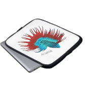 Darstellung des Cartoon von Bettfischen Laptopschutzhülle (Vorne Knopf)