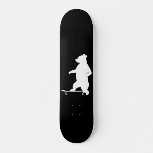 Darstellung eines Bären, der auf einem Skateboard