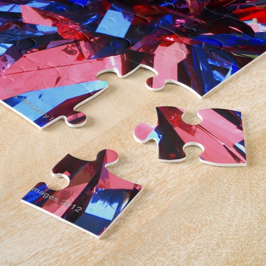 Darstellung eines Cheerleader vor einer Gruppe von Puzzle (Seite)