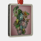 Darstellungen Ornament Aus Metall (Rechts)