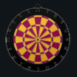 Dart Board: Gold, Burgund und Schwarz Dartscheibe<br><div class="desc">Gold,  Burgund und schwarz gefärbtes Dart Board Spiel inklusive 6 Messingdarts</div>