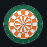 Dart Board: Weiß, orange und dunkelgrün Dartscheibe<br><div class="desc">Weiß,  orange und dunkelgrün gefärbtes Dart Board Spiel inklusive 6 Messingdunkeln</div>