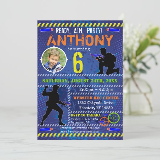 Dart Foto Invite Dart Gun Birthday Party Einladung (Stehend Vorderseite)