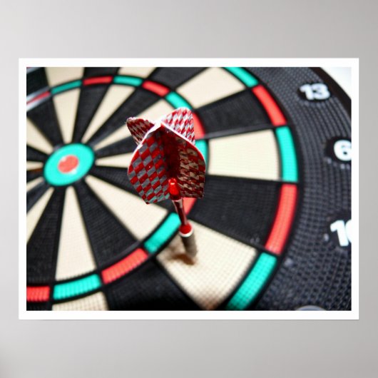 Dart in Dartboard Poster (Vorne)