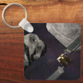 Dart Spacecraft und Liciacube vor der Einwirkung Schlüsselanhänger (Vorderseite)
