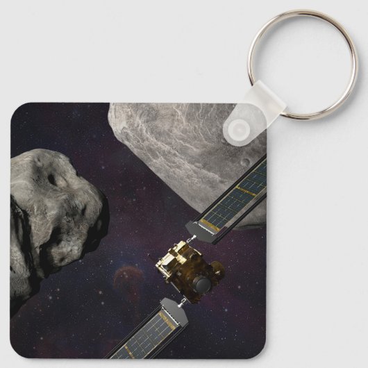 Dart Spacecraft und Liciacube vor der Einwirkung Schlüsselanhänger (Rückseite)