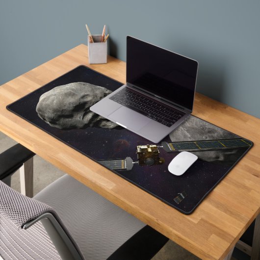 Dart Spacecraft und Liciacube vor der Einwirkung Schreibtischunterlage (Büro 2)