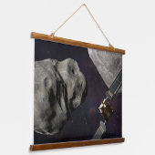 Dart Spacecraft und Liciacube vor der Einwirkung Wandteppich Mit Holzrahmen (Gewinkelt)