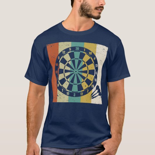 Dartboard Dart Aiming Throw Retro T-Shirt (Vorderseite)