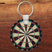 Dartboard mit Dart in Bullseye, Keyring Schlüsselanhänger (Rückseite)