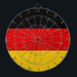 Dartboard mit der Flagge Deutschlands Dartscheibe<br><div class="desc">Fügen Sie Ihrem Spielzimmer eine Touch deutschen Stolzes mit unserem exklusiven Dartboard mit der Flagge Deutschlands hinzu! Dieses mit viel Liebe zum Detail gestaltete Dartboard ist mehr als nur ein funktionaler Bestandteil, es ist ein Fest des reichen Erbes und der kulturellen Identität Deutschlands. Das lebendige Design zeigt deutlich die ikonische...</div>