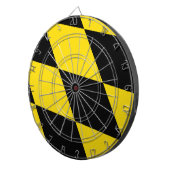 Dartboard mit Fahne in München, Deutschland Dartscheibe (Vorderseite rechts)