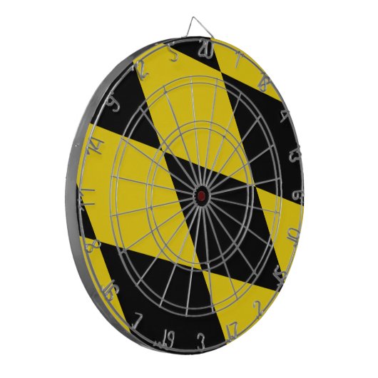 Dartboard mit Fahne in München, Deutschland Dartscheibe (Vorderseite Links)