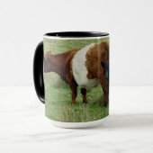 Dartmoor schnallte Gallowaykuh und -kalb um Tasse (Vorderseite Links)