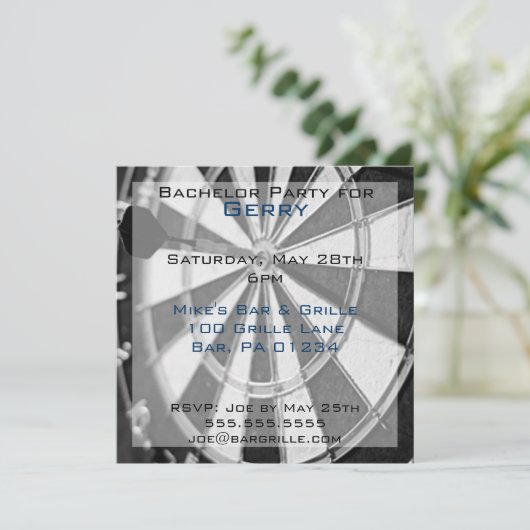 Darts Bachelor Party Einladungskarten (Stehend Vorderseite)
