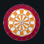 Dartscheibe: Weiß, orange und Kastanienbraun Dartscheibe<br><div class="desc">Weißes,  orange und Kastanienbraun farbiges Dartscheibe-Spiel einschließlich 6 Messingpfeile</div>