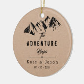 das abenteuer beginnt das erste weihnachtliche Fot Keramik Ornament (Links)