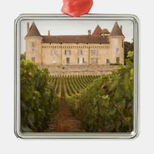 Das alte mittelalterliche Schloss Chateau de Rully Ornament Aus Metall