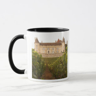 Das alte mittelalterliche Schloss Chateau de Rully Tasse